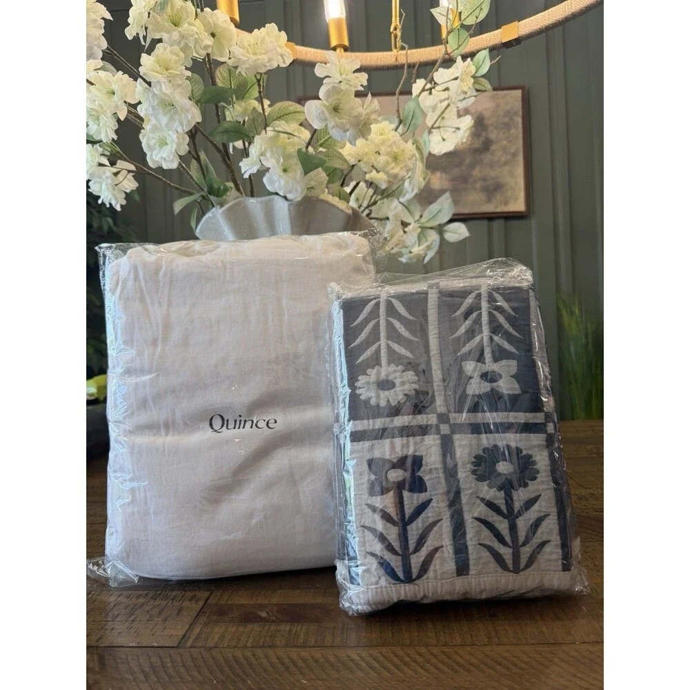 Quince Linen Duvet Cover & Organic Floral Sham Bundle Full Queen Glacier Blue